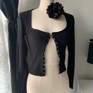 Long Sleeve Hook & Eye Top